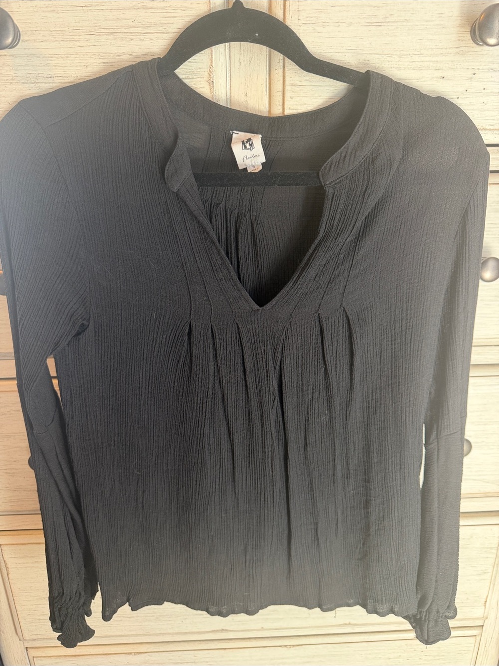 Black Textured V-Neck Long Sleeve Top